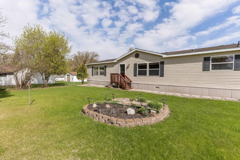 211 E Central Avenue Clitherall, MN 56524