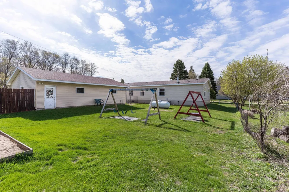 211 E Central Avenue Clitherall, MN 56524