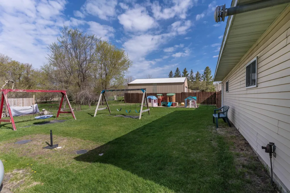 211 E Central Avenue Clitherall, MN 56524