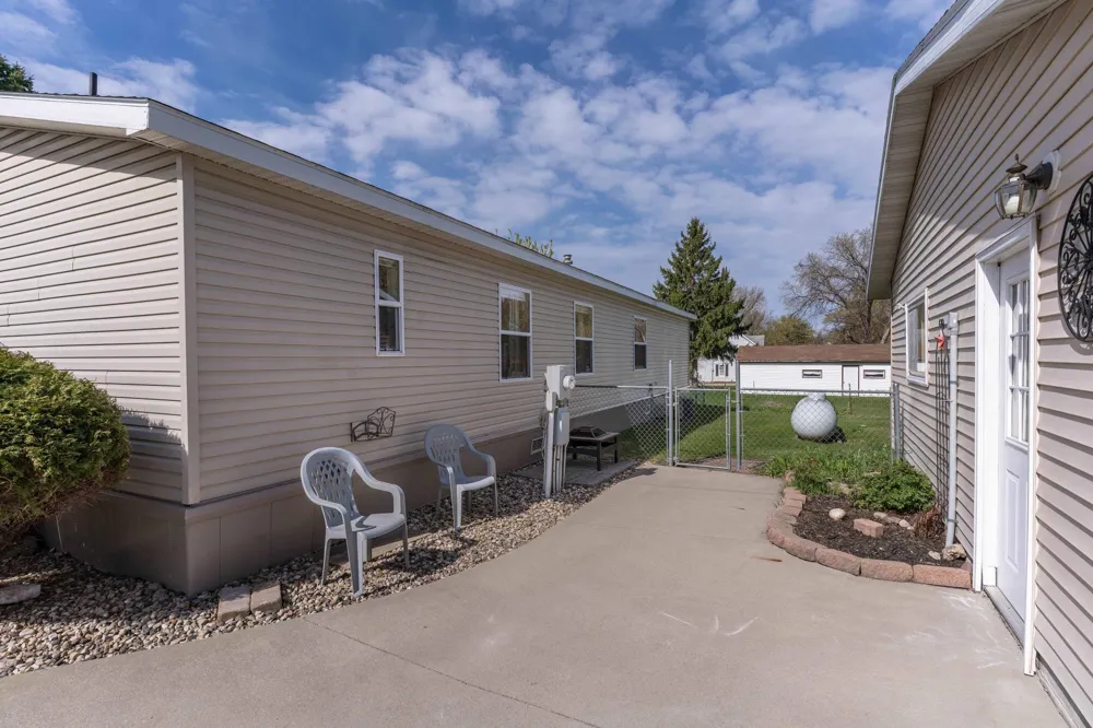 211 E Central Avenue Clitherall, MN 56524