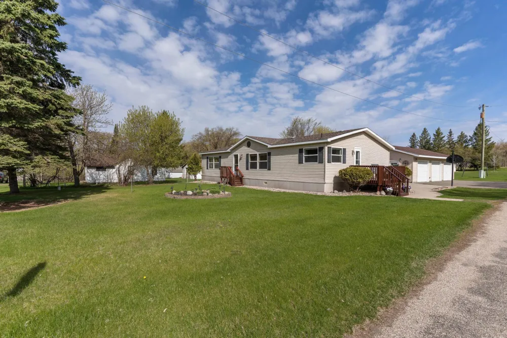211 E Central Avenue Clitherall, MN 56524