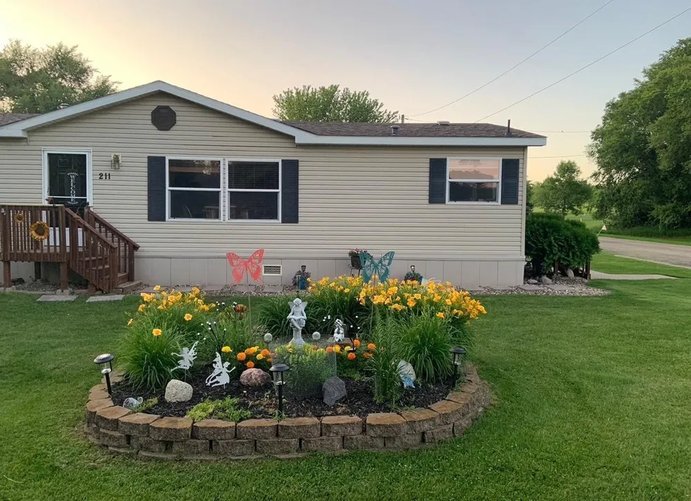 211 E Central Avenue Clitherall, MN 56524