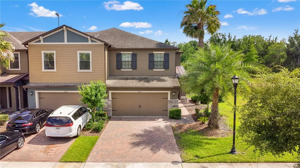 3281 GENTLE DELL Wesley Chapel, FL 33543