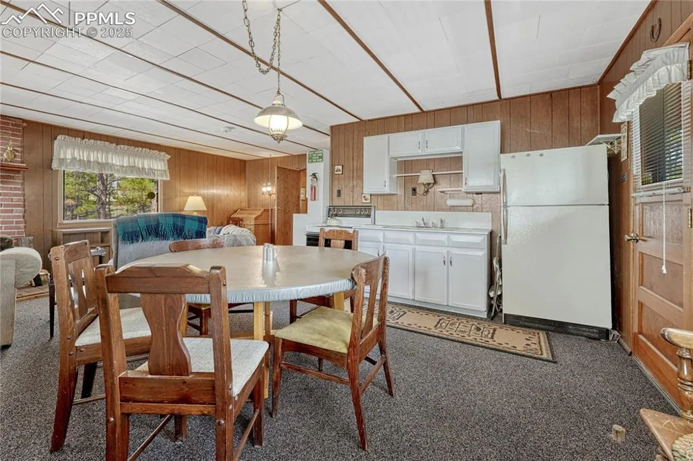 101 Dunlap Drive Florissant, CO 80816