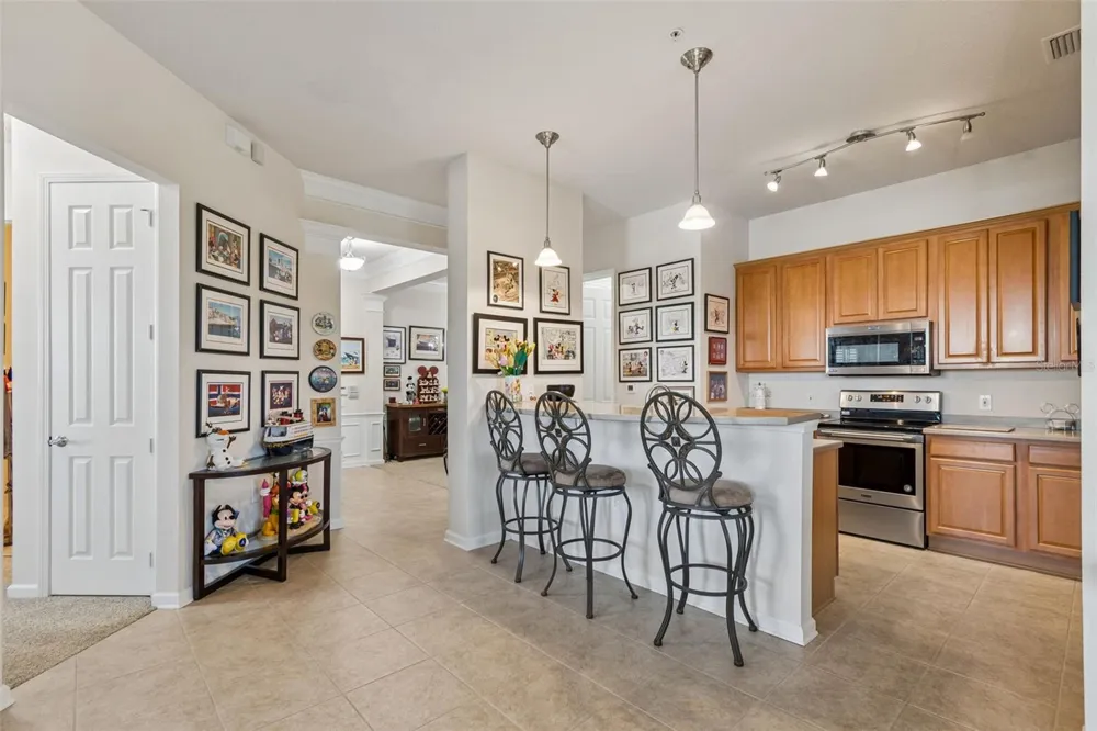 7903 SEMINOLE BOULEVARD #2401 Seminole, FL 33772