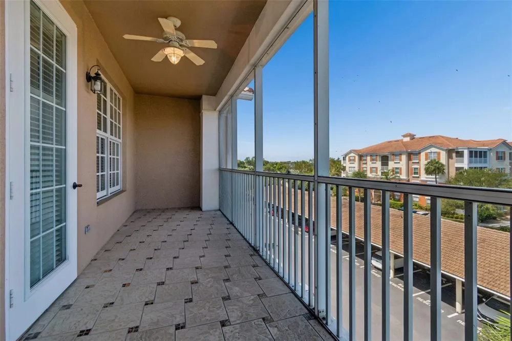 7903 SEMINOLE BOULEVARD #2401 Seminole, FL 33772