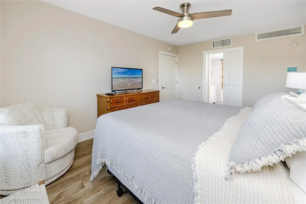 399 2ND STREET #718 Indian Rocks Beach, FL 33785