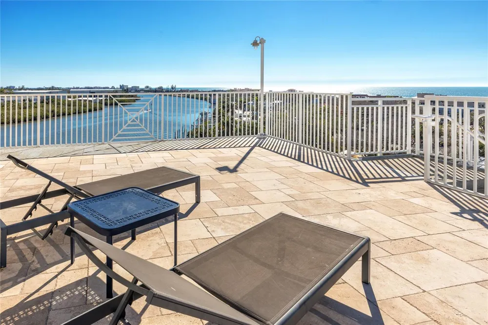 399 2ND STREET #718 Indian Rocks Beach, FL 33785