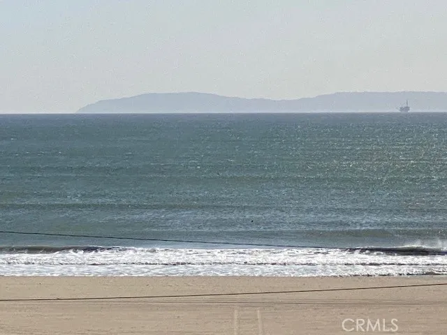 1200 Pacific Coast Huntington Beach, CA 92648