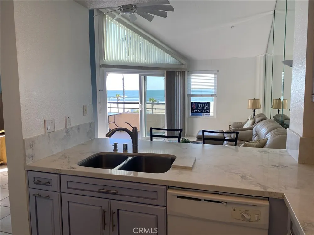 1200 Pacific Coast Huntington Beach, CA 92648