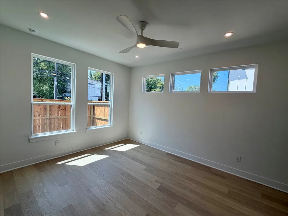 200 W 56th Street #8101 Austin, TX 78751