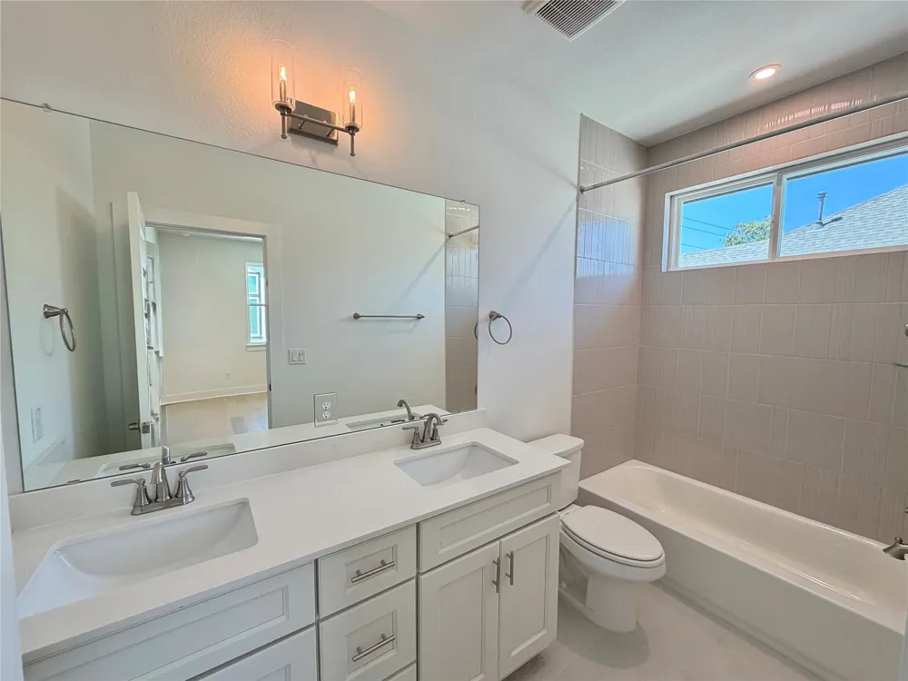 200 W 56th Street #8101 Austin, TX 78751