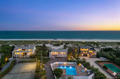 355 Dune Road