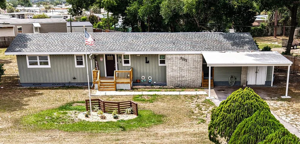 5233 HILL DRIVE Zephyrhills, FL 33542