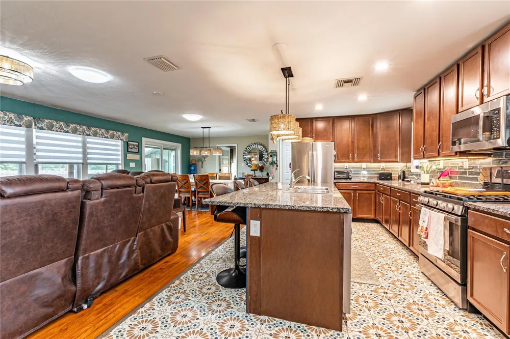 5233 HILL DRIVE Zephyrhills, FL 33542
