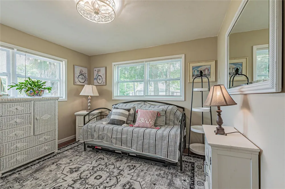 5233 HILL DRIVE Zephyrhills, FL 33542
