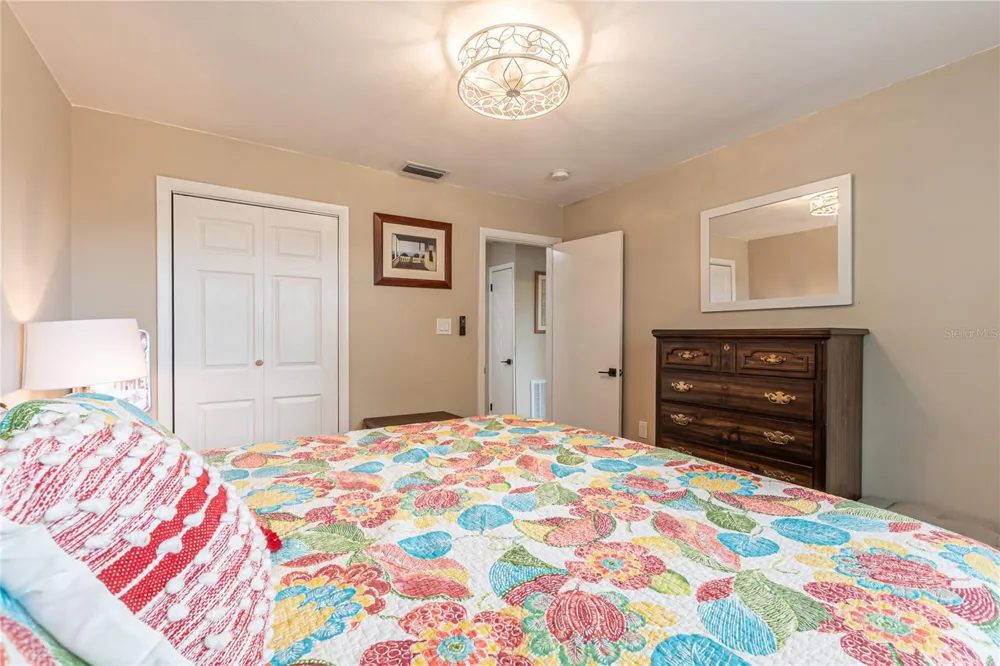 5233 HILL DRIVE Zephyrhills, FL 33542