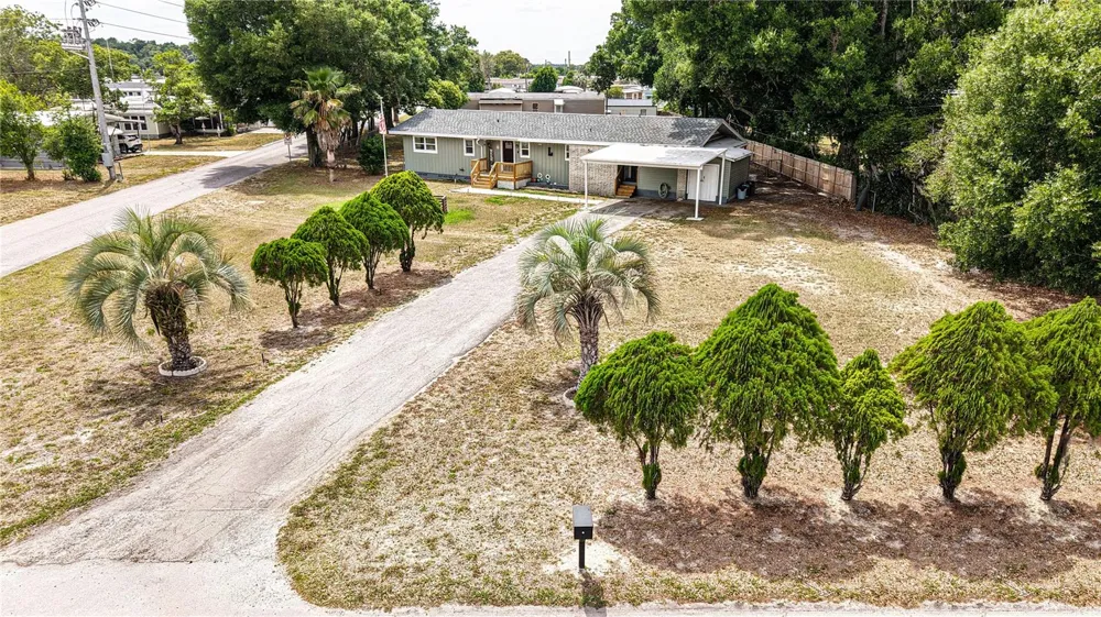 5233 HILL DRIVE Zephyrhills, FL 33542