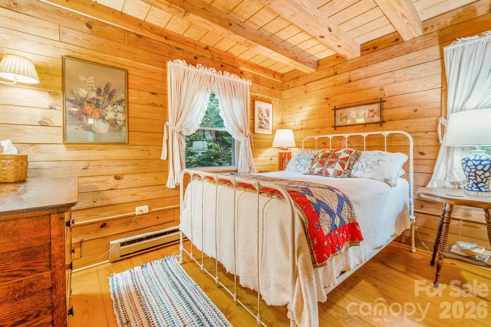 51 Spruce Street Maggie Valley, NC 28751