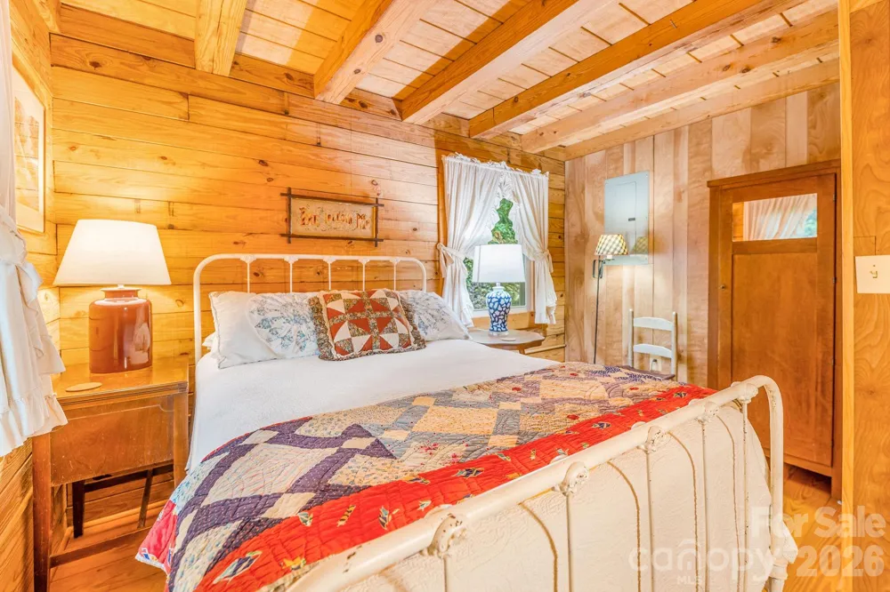 51 Spruce Street Maggie Valley, NC 28751