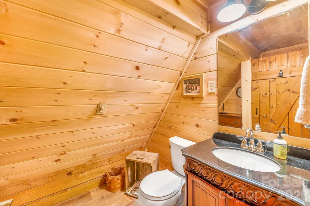 51 Spruce Street Maggie Valley, NC 28751