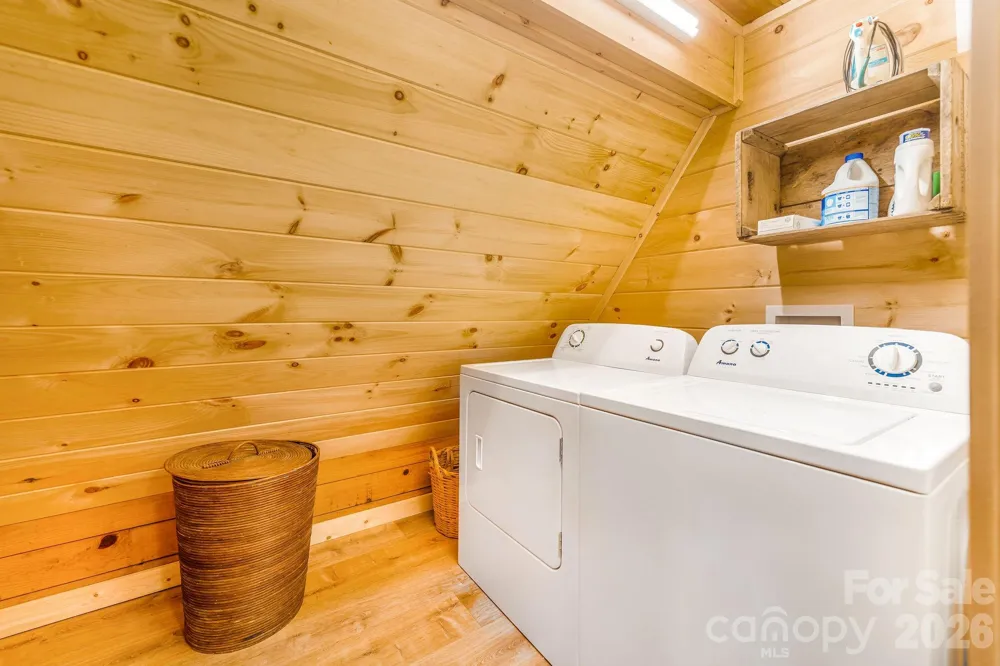 51 Spruce Street Maggie Valley, NC 28751