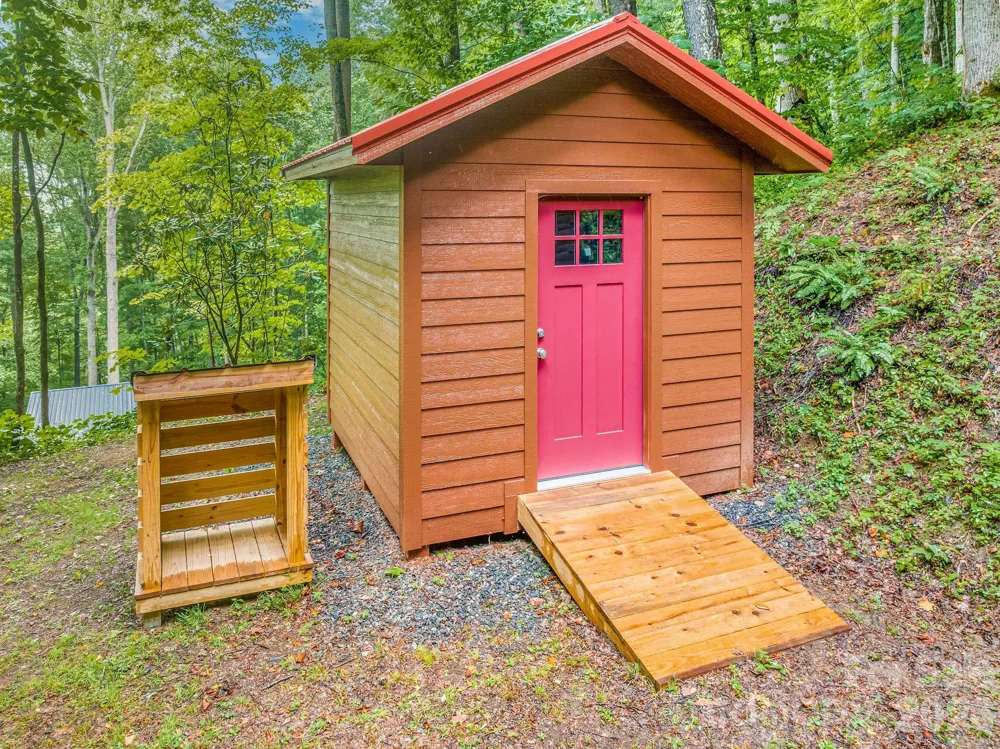 51 Spruce Street Maggie Valley, NC 28751