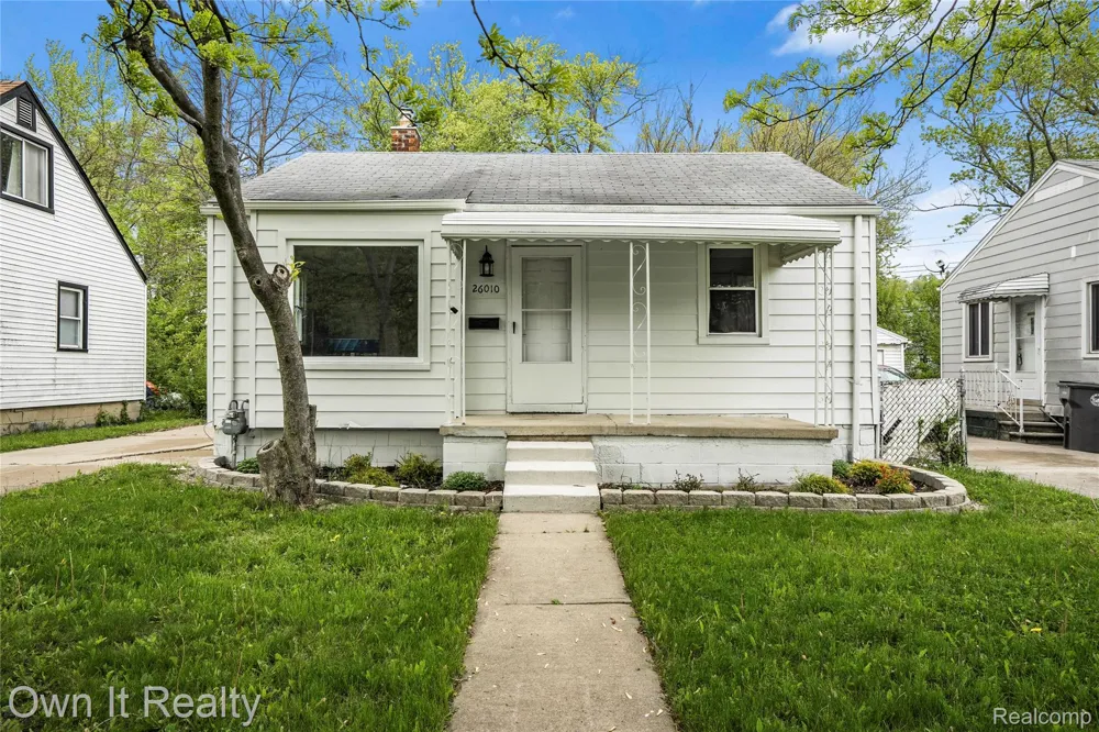 26010 Yale Street Inkster City, MI 48141