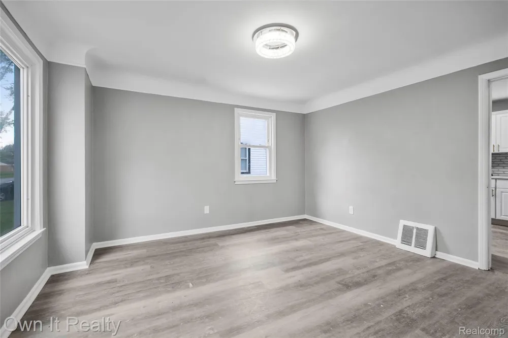 26010 Yale Street Inkster City, MI 48141