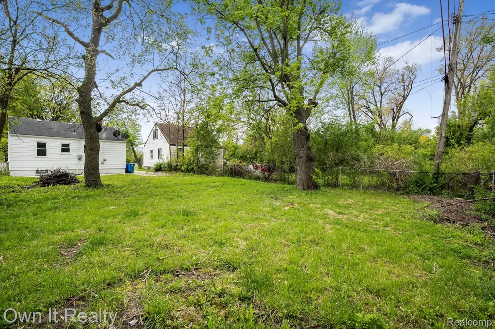 26010 Yale Street Inkster City, MI 48141
