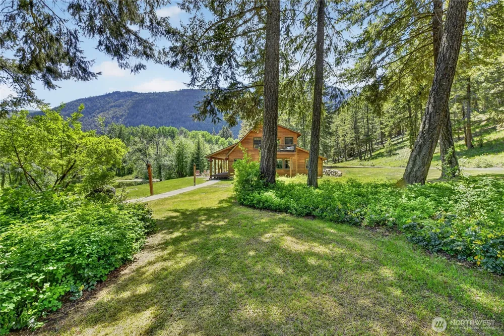 19 A and B Two Rivers Road Mazama, WA 98833
