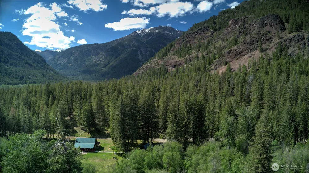 19 A and B Two Rivers Road Mazama, WA 98833