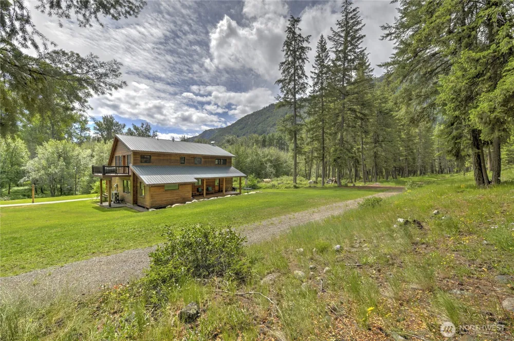 19 A and B Two Rivers Road Mazama, WA 98833