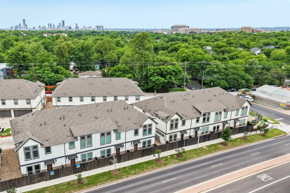 200 W 56th Street #8104 Austin, TX 78751