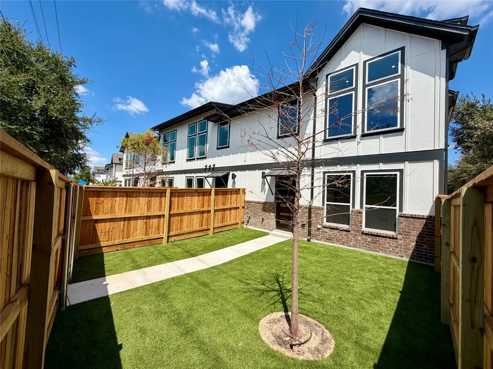 200 W 56th Street #8104 Austin, TX 78751