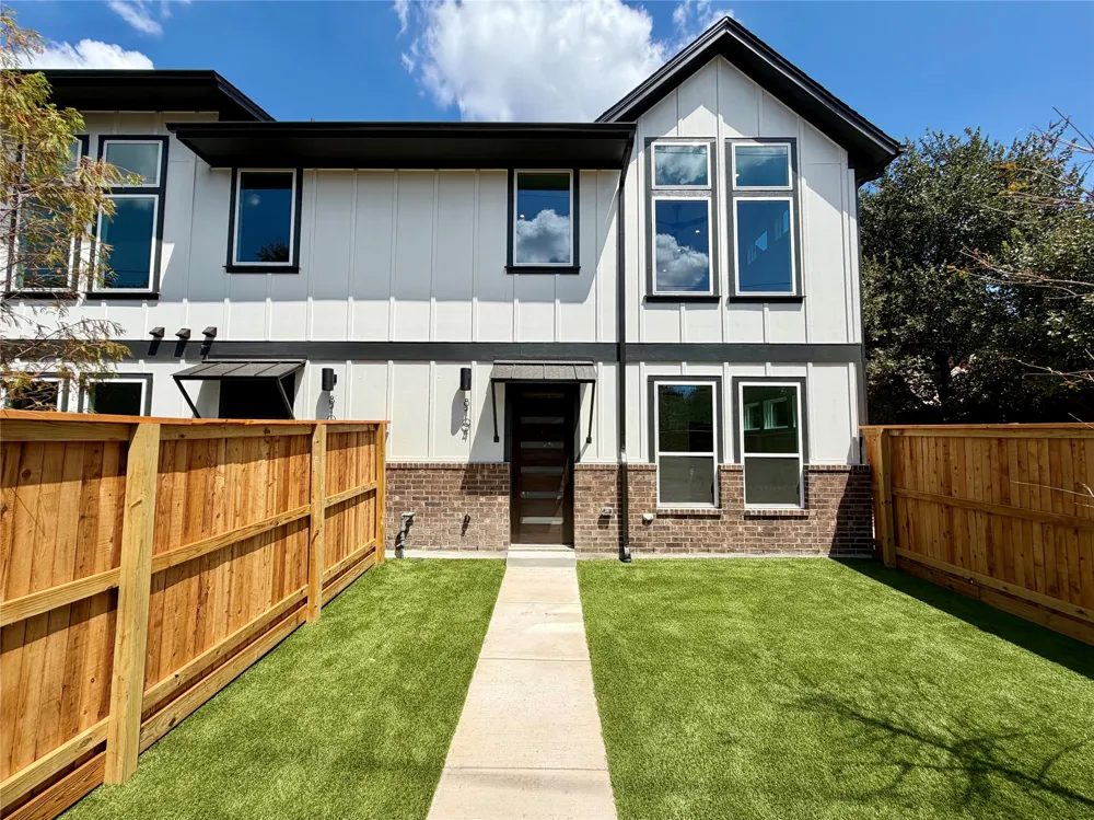 200 W 56th Street #8104 Austin, TX 78751