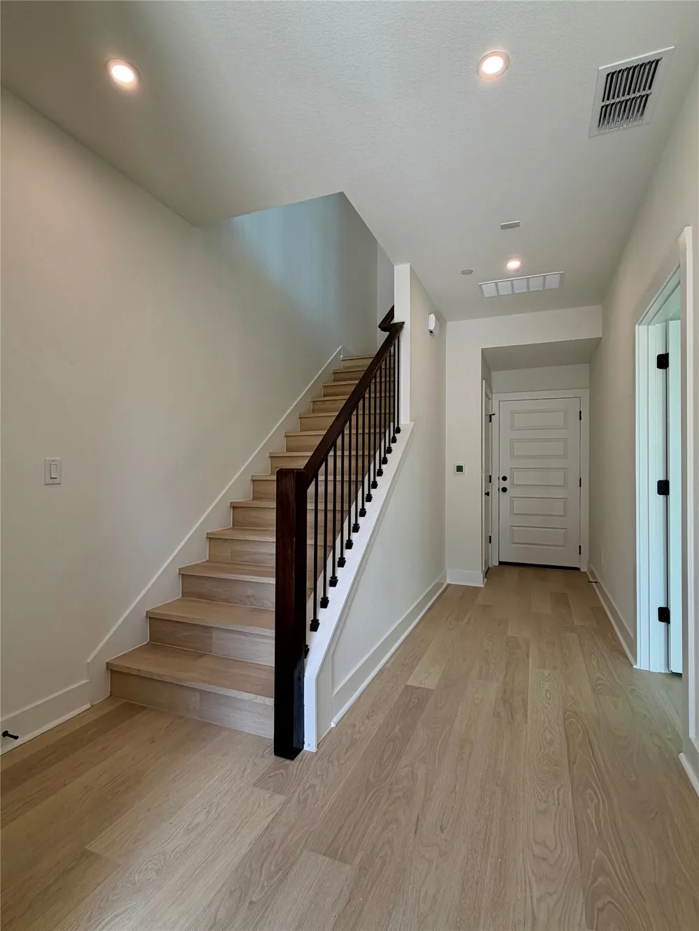 200 W 56th Street #8104 Austin, TX 78751