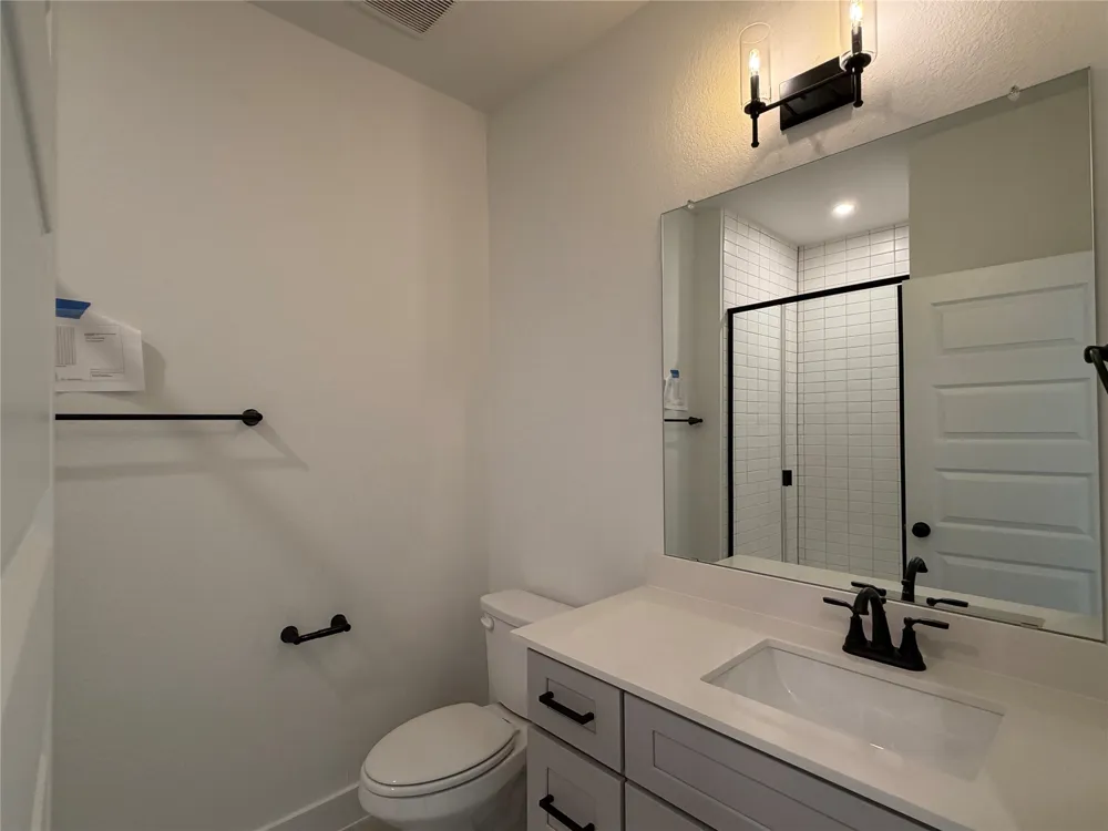 200 W 56th Street #8104 Austin, TX 78751