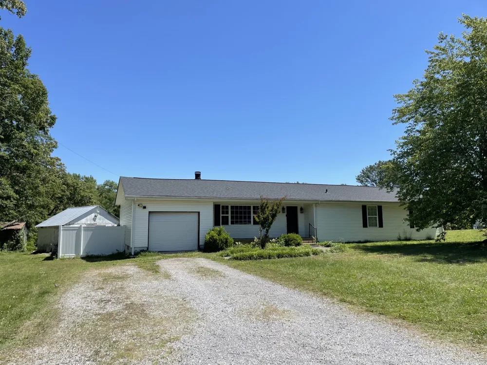 305 Cedar Hill Rd Adams, TN 37010
