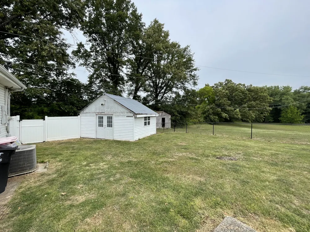 305 Cedar Hill Rd Adams, TN 37010