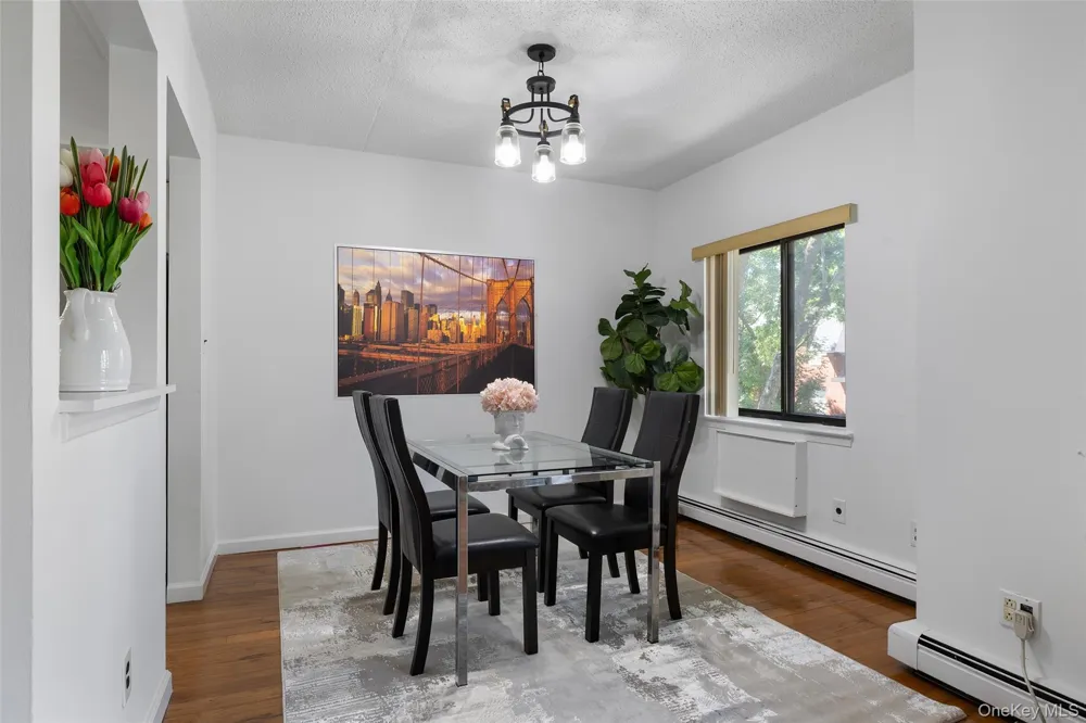 7111 Sutton Place #3 Fresh Meadows, NY 11365