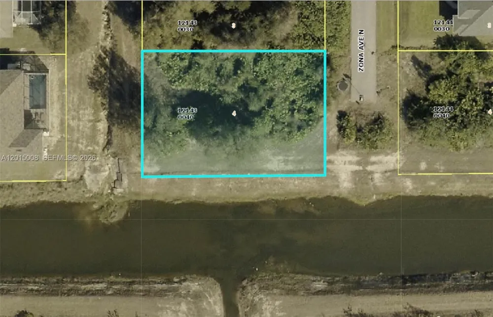 801 Zona Ave N Lehigh Acres, FL 33971