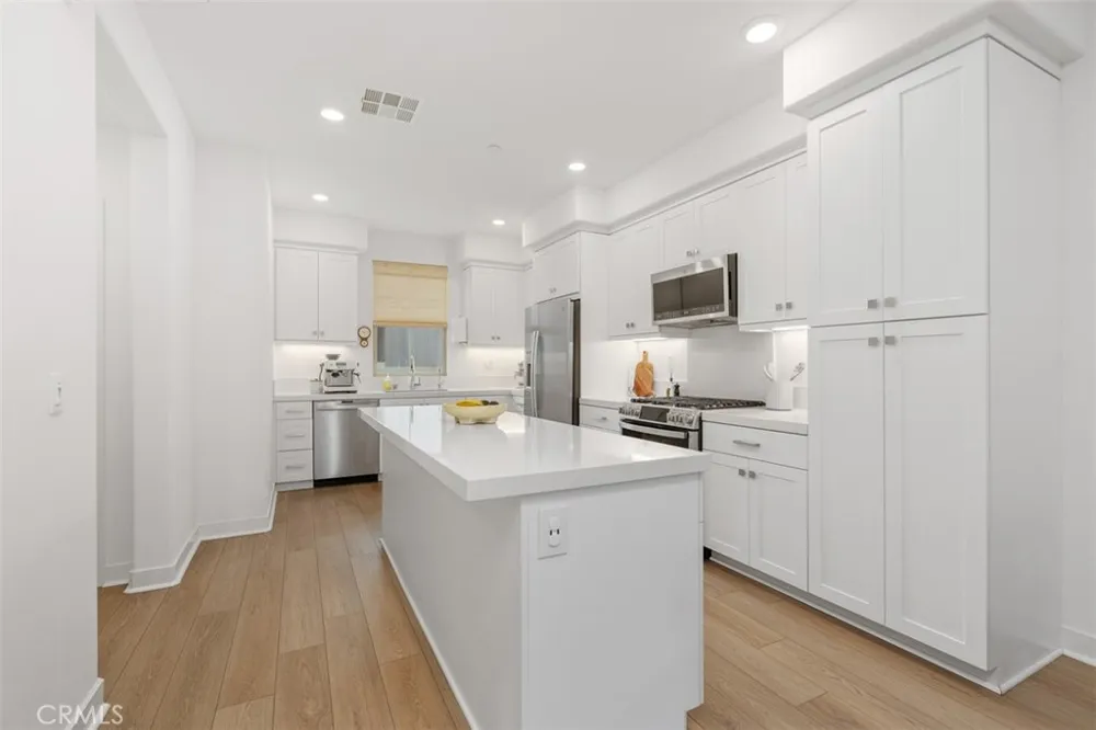 211 Equine Way Rancho Mission Viejo, CA 92694