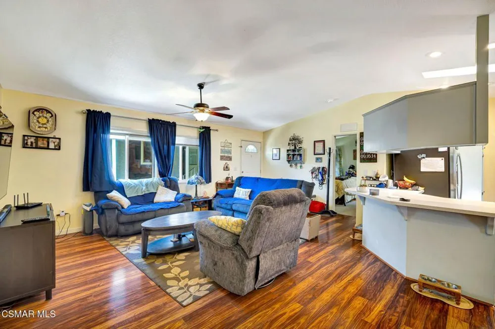 11401 Topanga Canyon Boulevard #8 Chatsworth, CA 91311