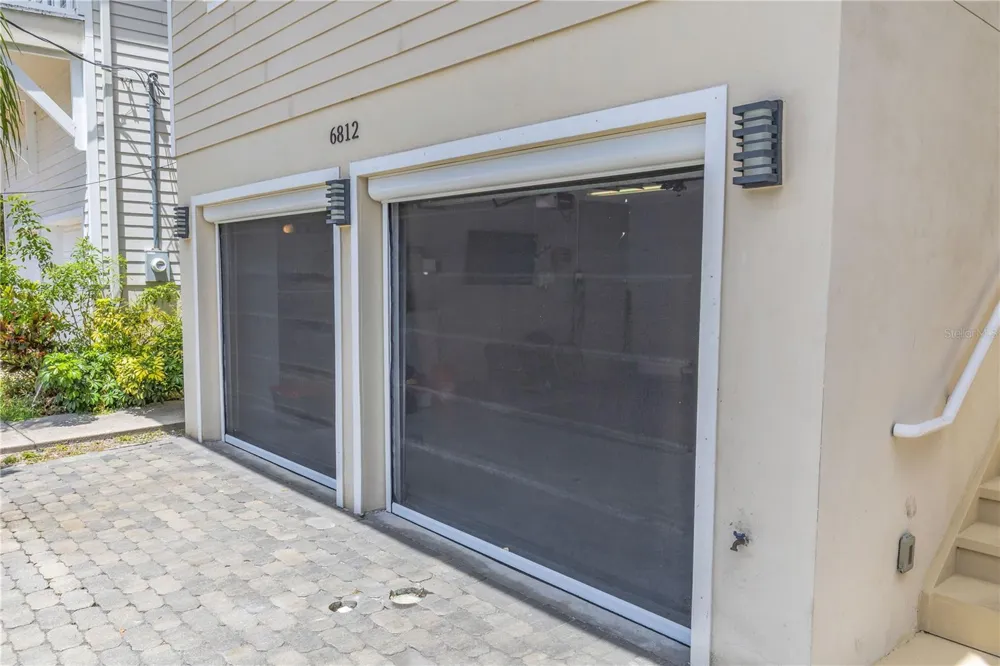 6812 S KISSIMMEE STREET Tampa, FL 33616