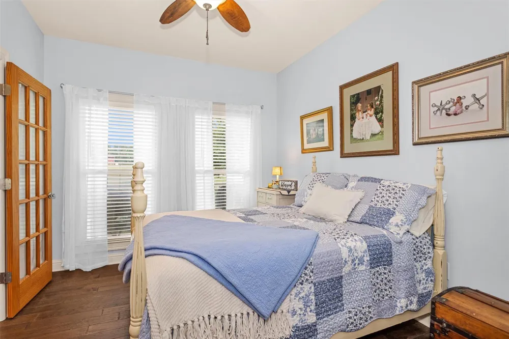 10 Hogg Extension Kennard, TX 75847