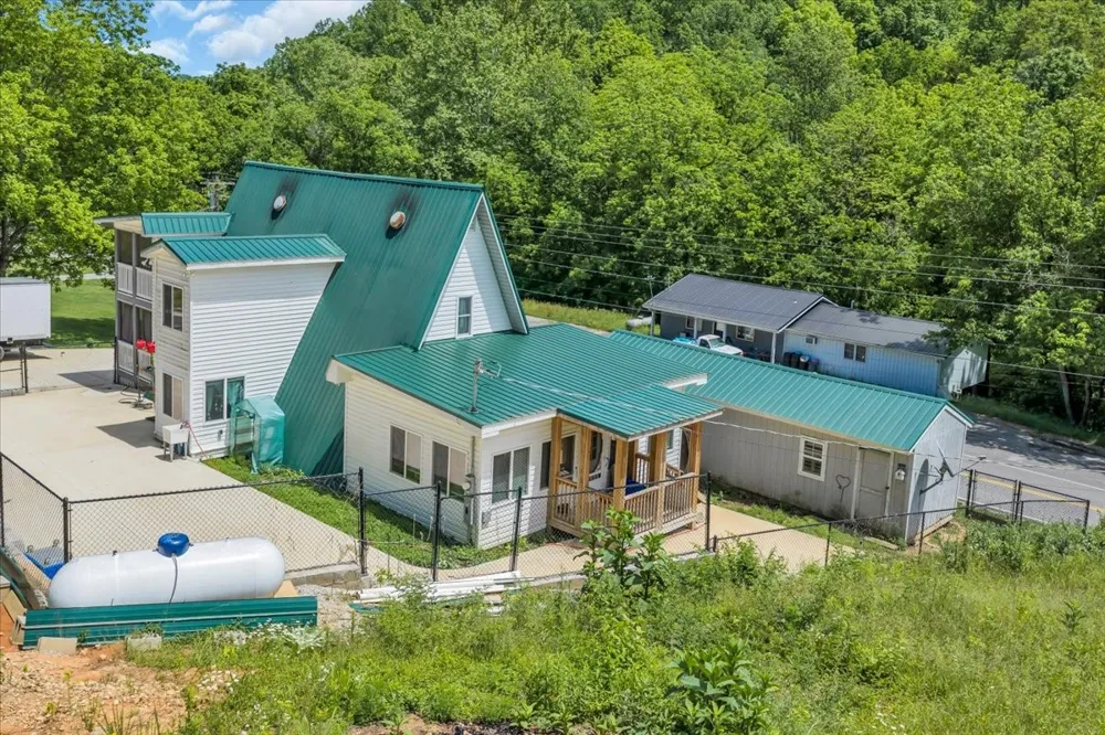 475 Lost Creek Rd Lynchburg, TN 37352
