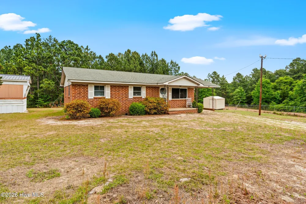 112 Jefferson Drive Hoffman, NC 28347