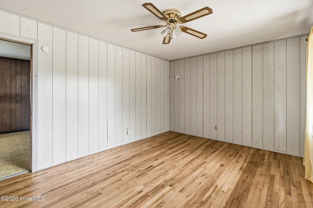 112 Jefferson Drive Hoffman, NC 28347