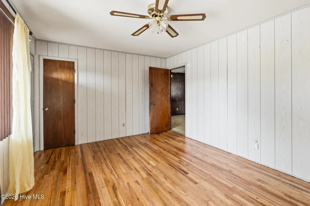 112 Jefferson Drive Hoffman, NC 28347